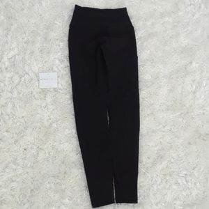 Beyond Yoga side pocket black leggings Small